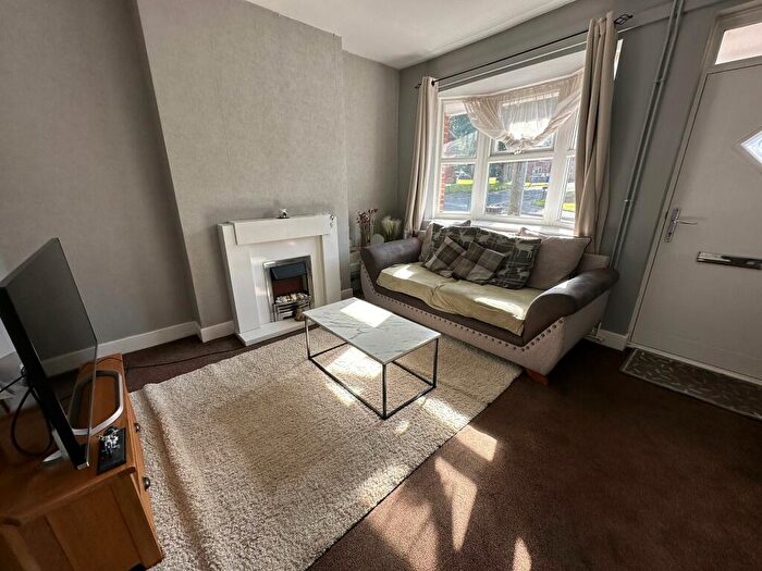 3 Bedroom End Of Terrace House For Sale In Heath Road, Stapenhill, Burton-on-Trent, DE15