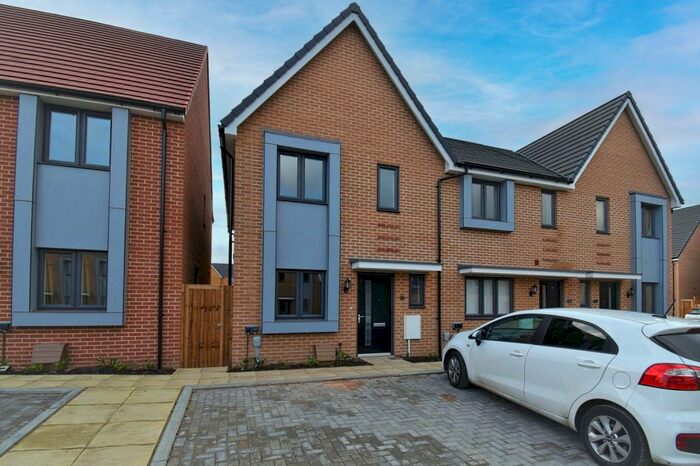 2 Bedroom Terraced House To Rent In Thomas Stanley Drive Rainham, ME8