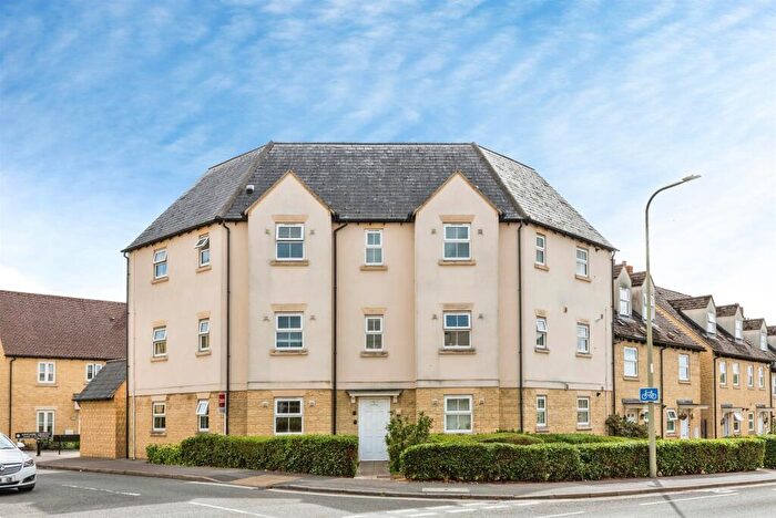 1 Bedroom Flat For Sale In Woodford Way, Witney, OX28