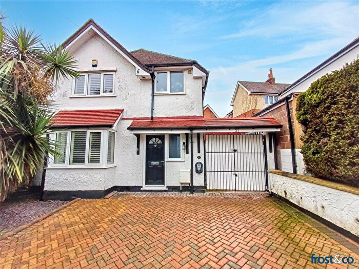 3 Bedroom Detached House For Sale In Vale Road, Lower Parkstone, Poole, Dorset, BH14