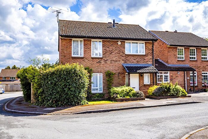 4 Bedroom Detached House For Sale In Harness Way, Jersey Farm, St. Albans, Hertfordshire, AL4