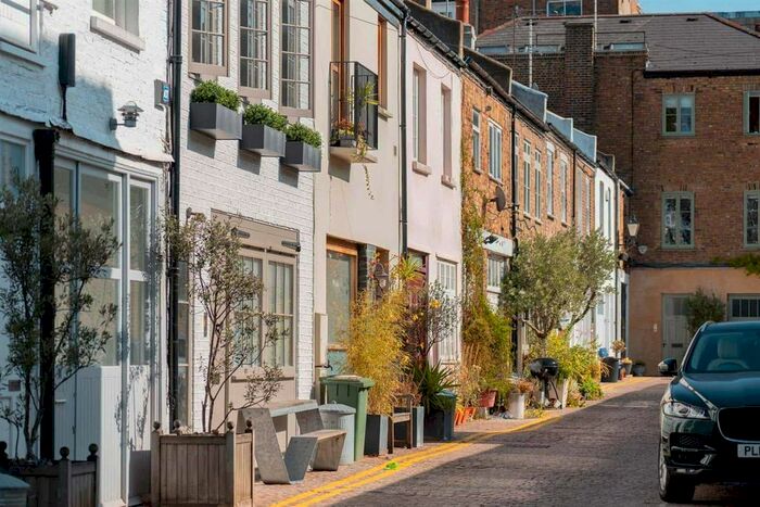 4 Bedroom Terraced House To Rent In Pembridge Villas, London, W11