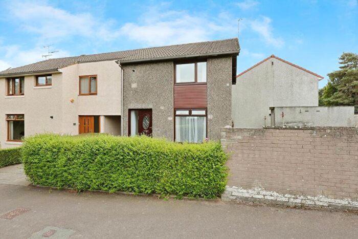 2 Bedroom End Of Terrace House For Sale In Muirfield Drive, Glenrothes, Fife, KY6
