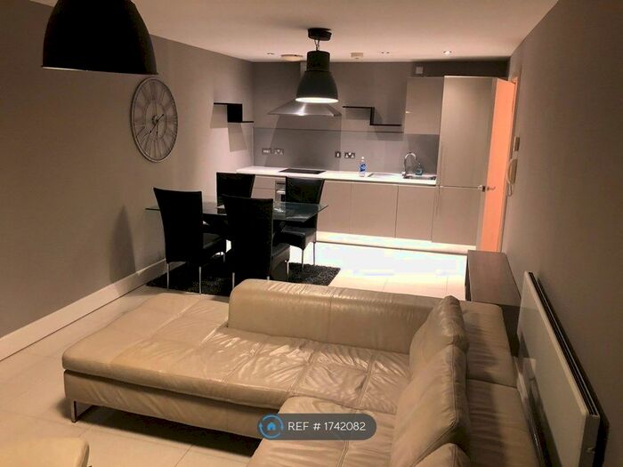 2 Bedroom Flat To Rent In City Road, Newcastle Upon Tyne, NE1