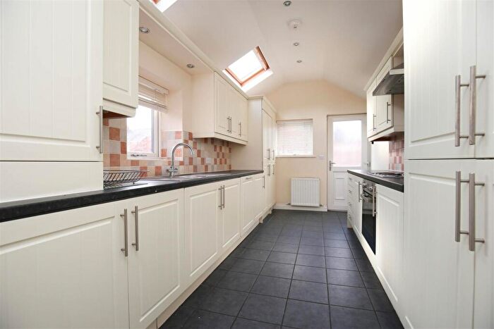 6 Bedroom Maisonette To Rent In (£pppw) Lavender Gardens, Jesmond, Newcastle Upon Tyne, NE2