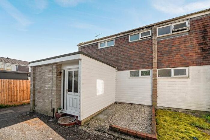 2 Bedroom End Of Terrace House For Sale In Coleman Close, Basingstoke, Hampshire, RG21