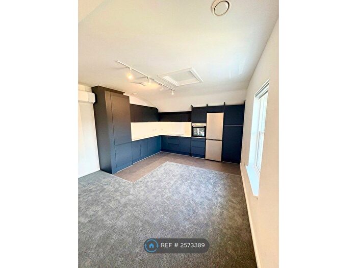 1 Bedroom Flat To Rent In Eastfield Road, Cotham, Bristol, BS6