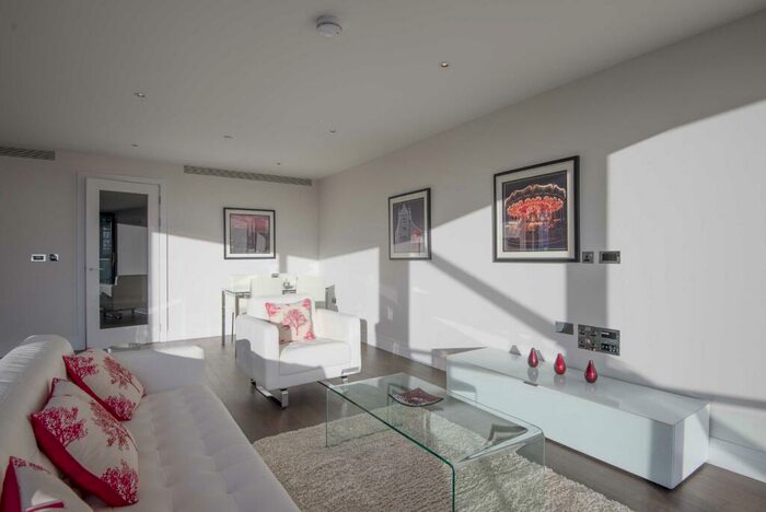 2 Bedroom Apartment To Rent In Riverlight Quay, London, SW11