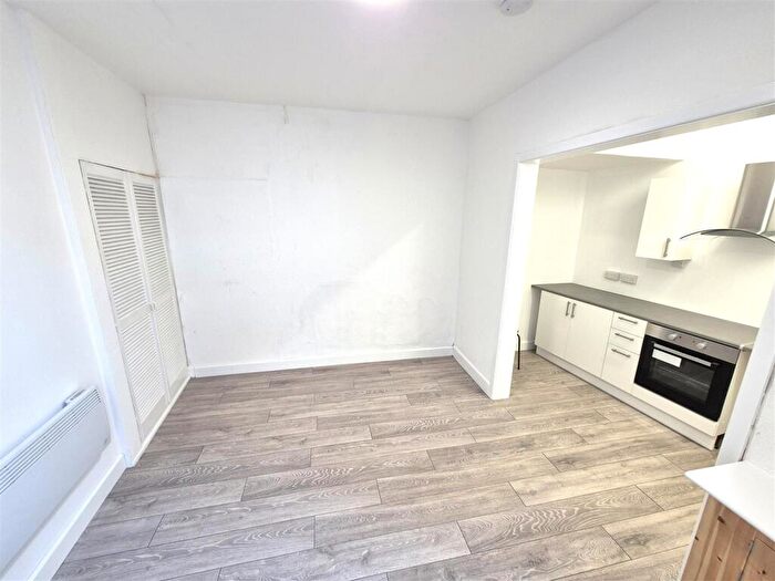 Studio To Rent In Ashley Road, Poole, BH14