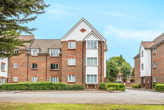 1 Bedroom Flat To Rent In Granville Place, Elm Park Road, Pinner, HA5