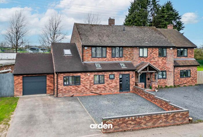 4 Bedroom Semi Detached House For Sale In Wasthill Lane, Kings Norton, B38