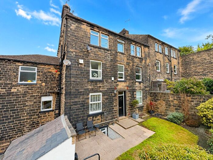 2 Bedroom Terraced House For Sale In Coal Hill Lane, Farsley, LS28
