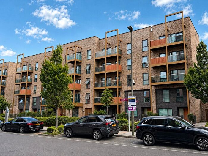 1 Bedroom Flat To Rent In Newington House, Colindale, NW9