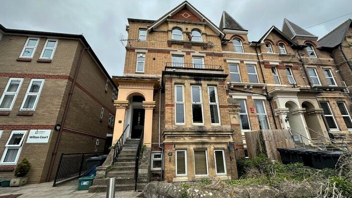 2 Bedroom Apartment To Rent In Wilton Gardens, Weston-super-Mare, BS23