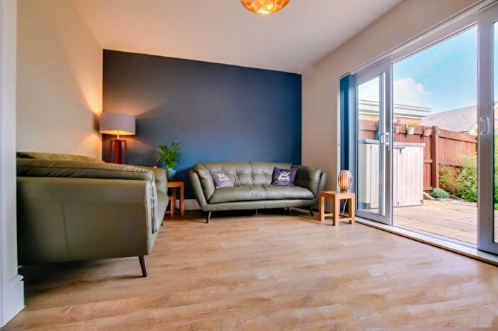 4 Bedroom End Of Terrace House For Sale In Papyrus Drive, Sittingbourne, Kent, ME10