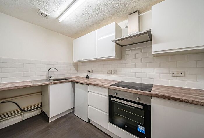 1 Bedroom Flat For Sale In John Spare Court, Whitefield Road, Tunbridge Wells, Kent, TN4