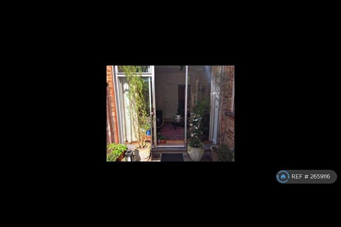 1 Bedroom Flat To Rent In Constantine Road, London, NW3