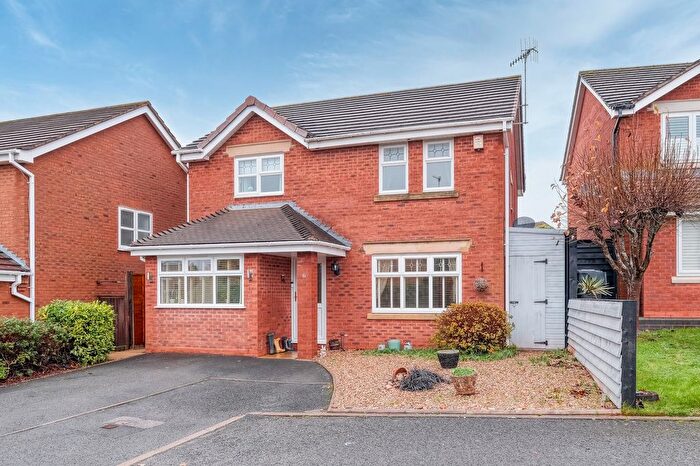 4 Bedroom Detached House For Sale In Guys Walk, Bromsgrove, B61