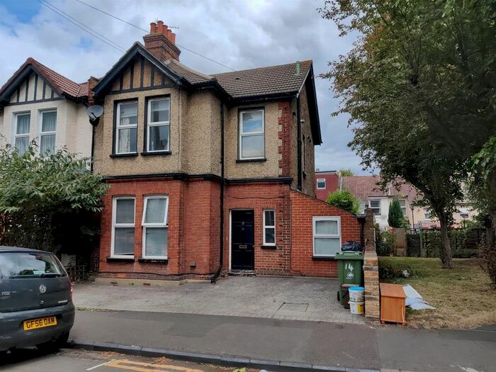 Studio To Rent In Greenford Road, Sutton, SM1