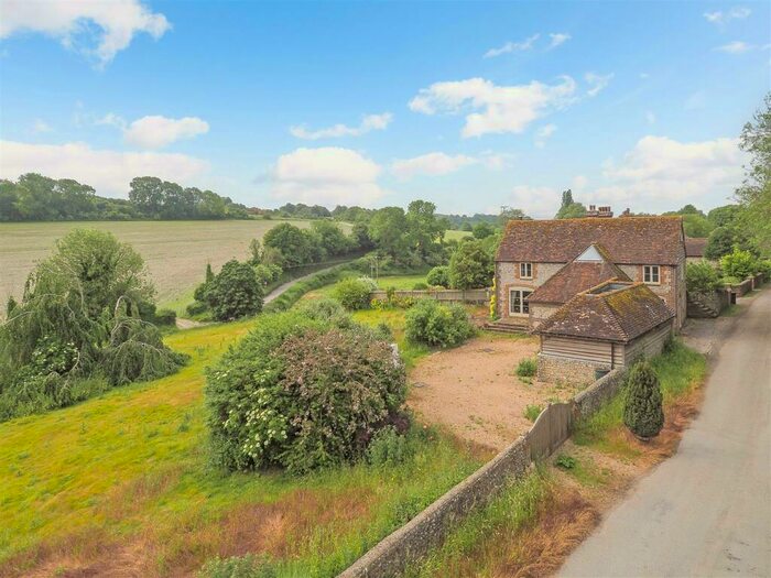 3 Bedroom Detached House For Sale In The Street, Burpham, Arundel, BN18
