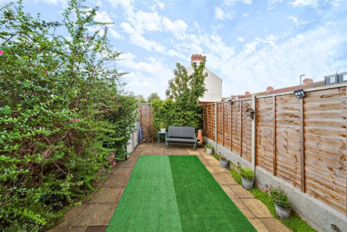 3 Bedroom Terraced House For Sale In Miles Road, Mitcham, CR4