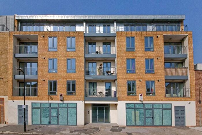 4 Bedroom Apartment For Sale In Stean Street, Hackney, London, E8