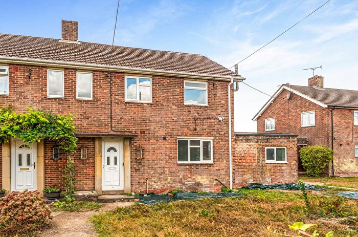 3 Bedroom Semi-Detached House To Rent In Brownhill Road, North Baddesley, Southampton, Hampshire, SO52