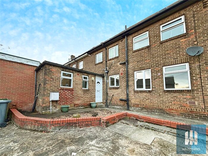 1 Bedroom Flat To Rent In Greenhead Road, Springwood, Huddersfield, HD1