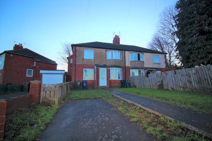 2 Bedroom Flat To Rent In Tunstall Avenue, Byker, Newcastle Upon Tyne NE6