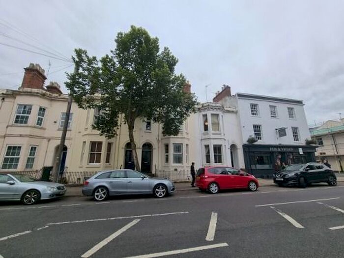 8 Bedroom Terraced House To Rent In Clarendon Avenue, Leamington Spa CV32