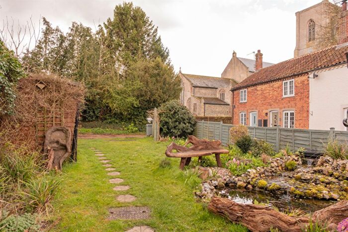 3 Bedroom Terraced House For Sale In High Street, Cawston, Norwich, NR10