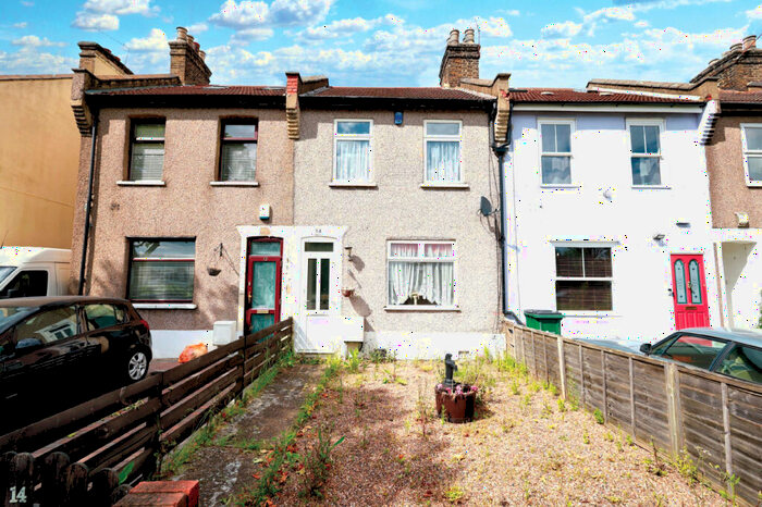 2 Bedroom Terraced House For Sale In Blewitts Cottages, New Road, Rainham, RM13