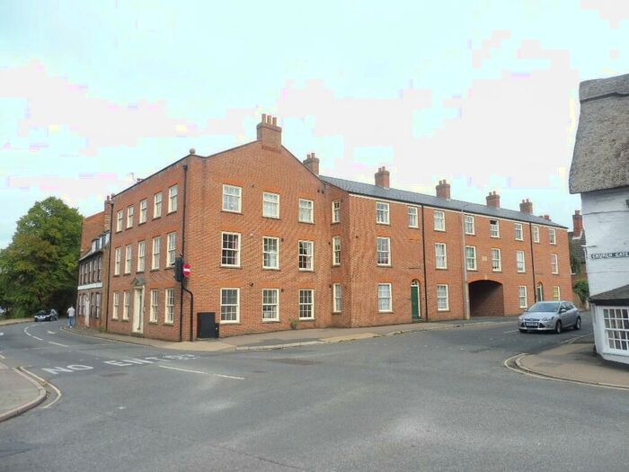 1 Bedroom Flat To Rent In Church Street, Spalding, PE11