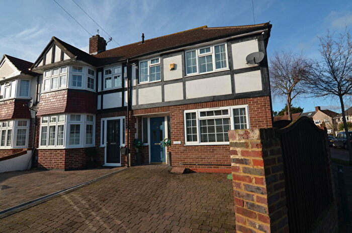 3 Bedroom End Of Terrace House To Rent In Days Lane, Sidcup, DA15