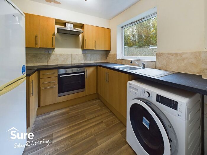 2 Bedroom Flat To Rent In Tattershall Drive, Hemel Hempstead, Hertfordshire, HP2