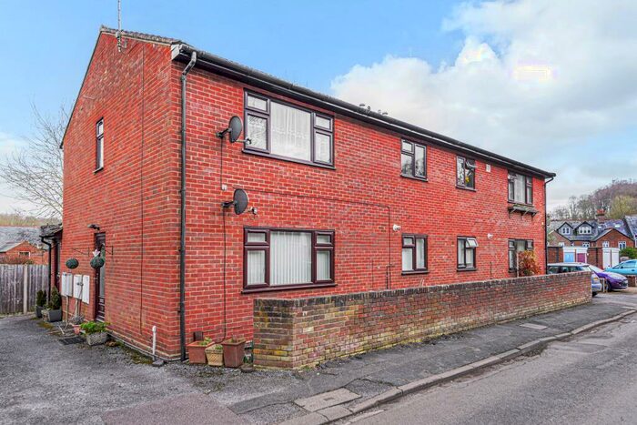 2 Bedroom Apartment To Rent In Woodley Hill, Chesham, HP5