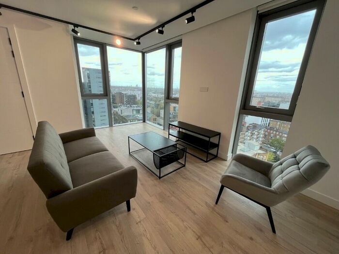 1 Bedroom Flat To Rent In Valencia Tower, City Road, London, EC1V