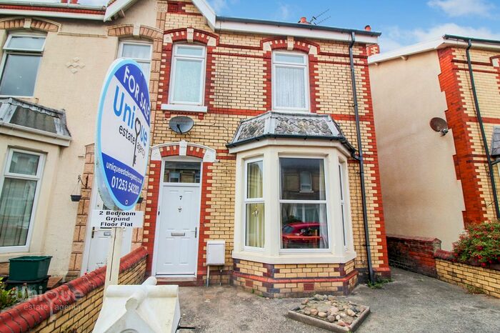 2 Bedroom Flat To Rent In Springfield Road, Lytham St. Annes, Lancashire, FY8