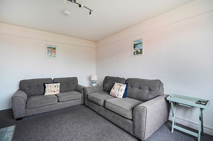 1 Bedroom Flat For Sale In Esplanade Road, Paignton, Devon, TQ4
