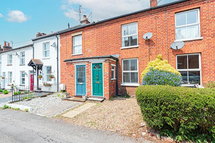 2 Bedroom Terraced House To Rent In Mount Pleasant, Wokingham, RG41