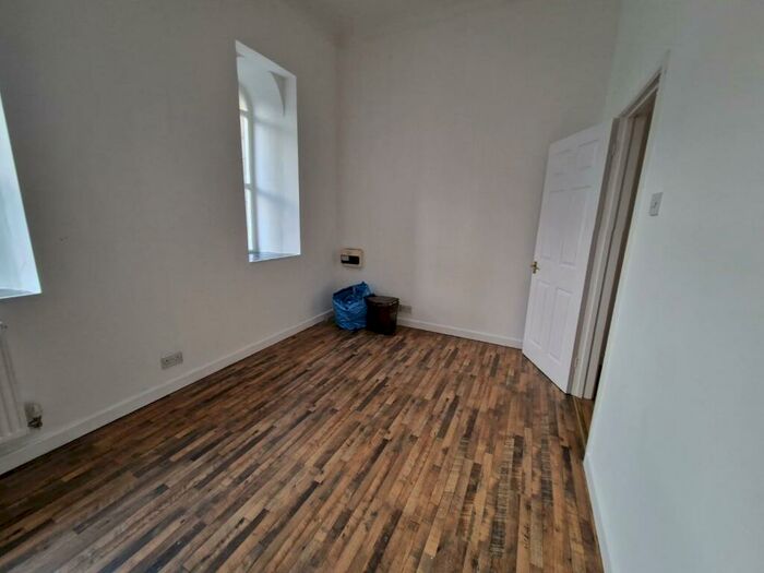 1 Bedroom Flat To Rent In Bethel Court, Oxford Street, Pontycymer