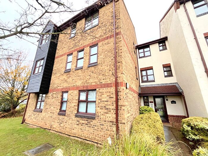 1 Bedroom Flat To Rent In Frobisher Way, Southend-On-Sea, SS3