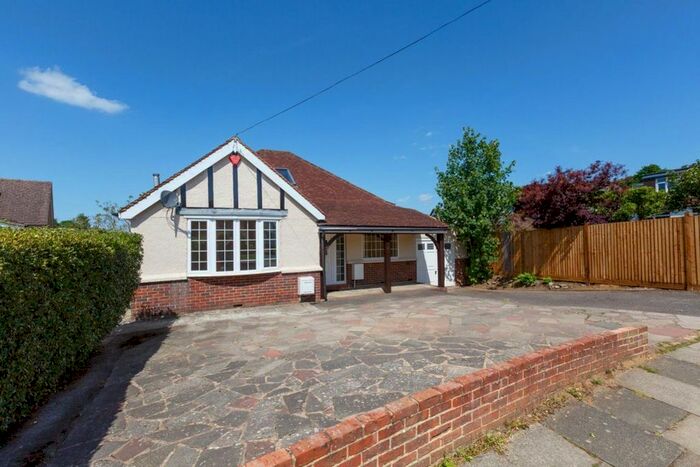 4 Bedroom Bungalow To Rent In Hill Crest, Sevenoaks, TN13