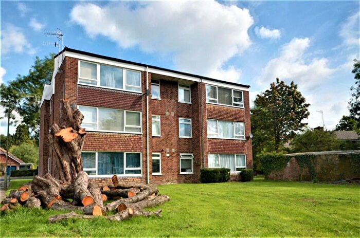 1 Bedroom Apartment To Rent In Longbridge Road, Horley, Surrey, RH6