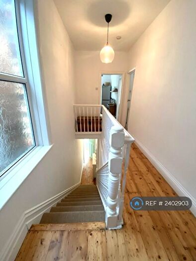 2 Bedroom Flat To Rent In Castlemain Avenue, Bournemouth, BH6