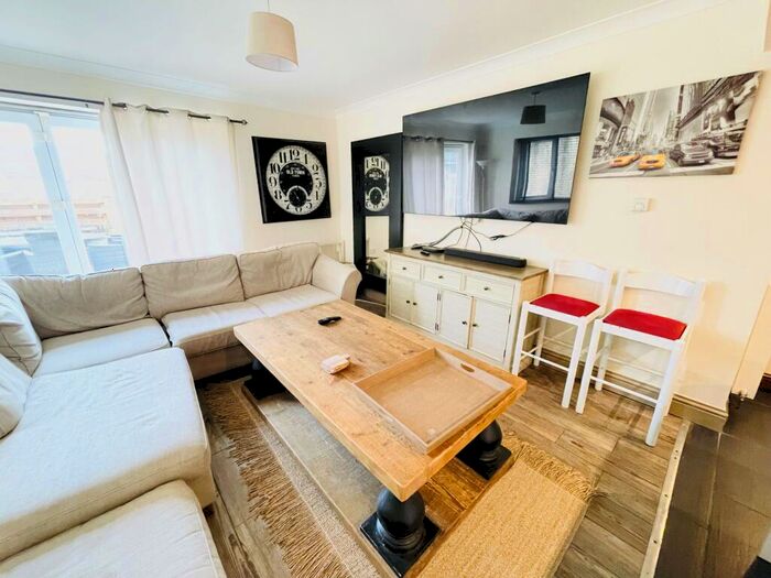 1 Bedroom Flat To Rent In Courtland Terrace, Merthyr Tydfil, CF47