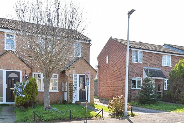 3 Bedroom Semi Detached House For Sale In Kingston Crescent, Lords Wood, Chatham, Kent, ME5