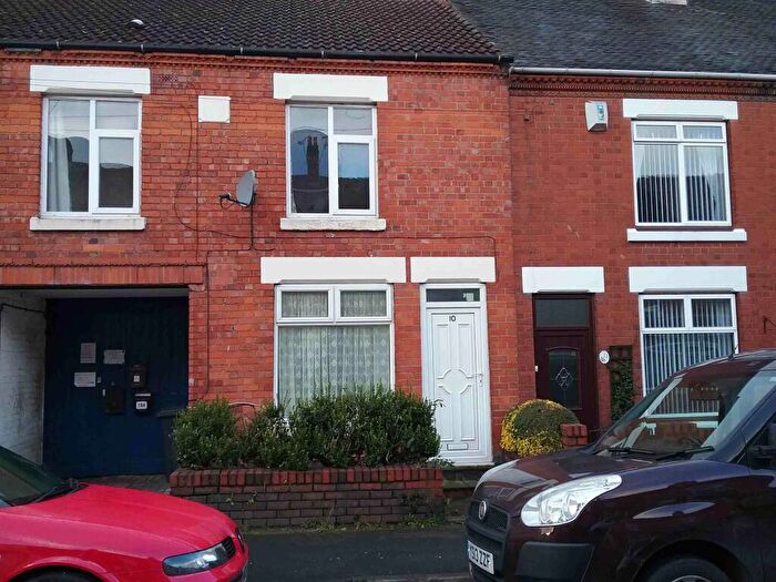 2 Bedroom Flat To Rent In Grove Road, CV10