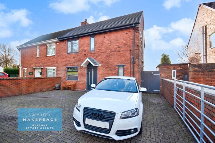 3 Bedroom Semi Detached House For Sale In Eamont Avenue, Tunstall, Stoke On Trent, ST6