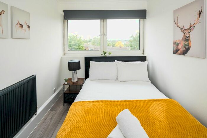 4 Bedroom Flat To Rent In Lewisham Road, London, SE13